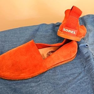 Sorel rust suede flats